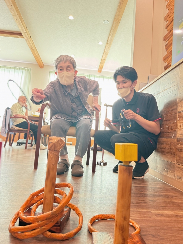 手と足を